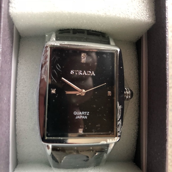 Strada Watch - Picture 2 of 2